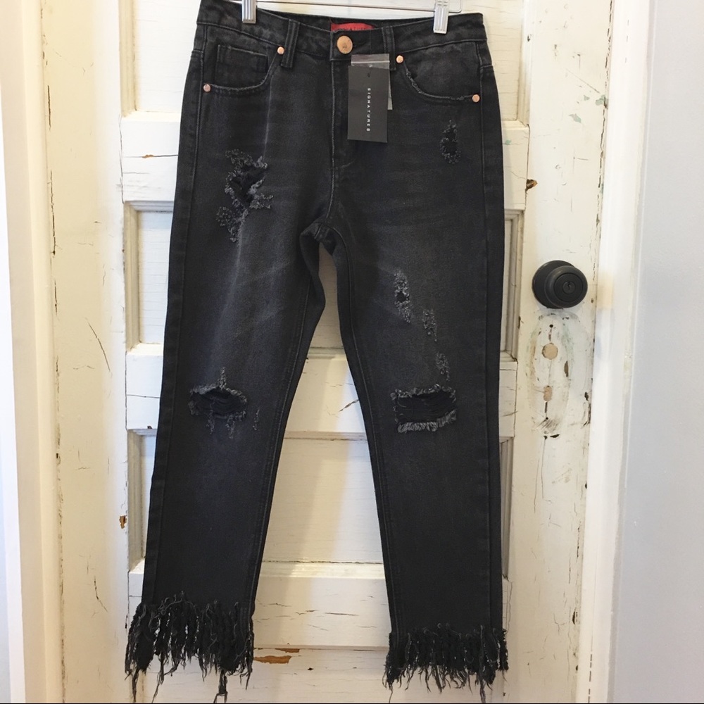 Signature Black distressed crop destroyed jean denim fringed raw hem